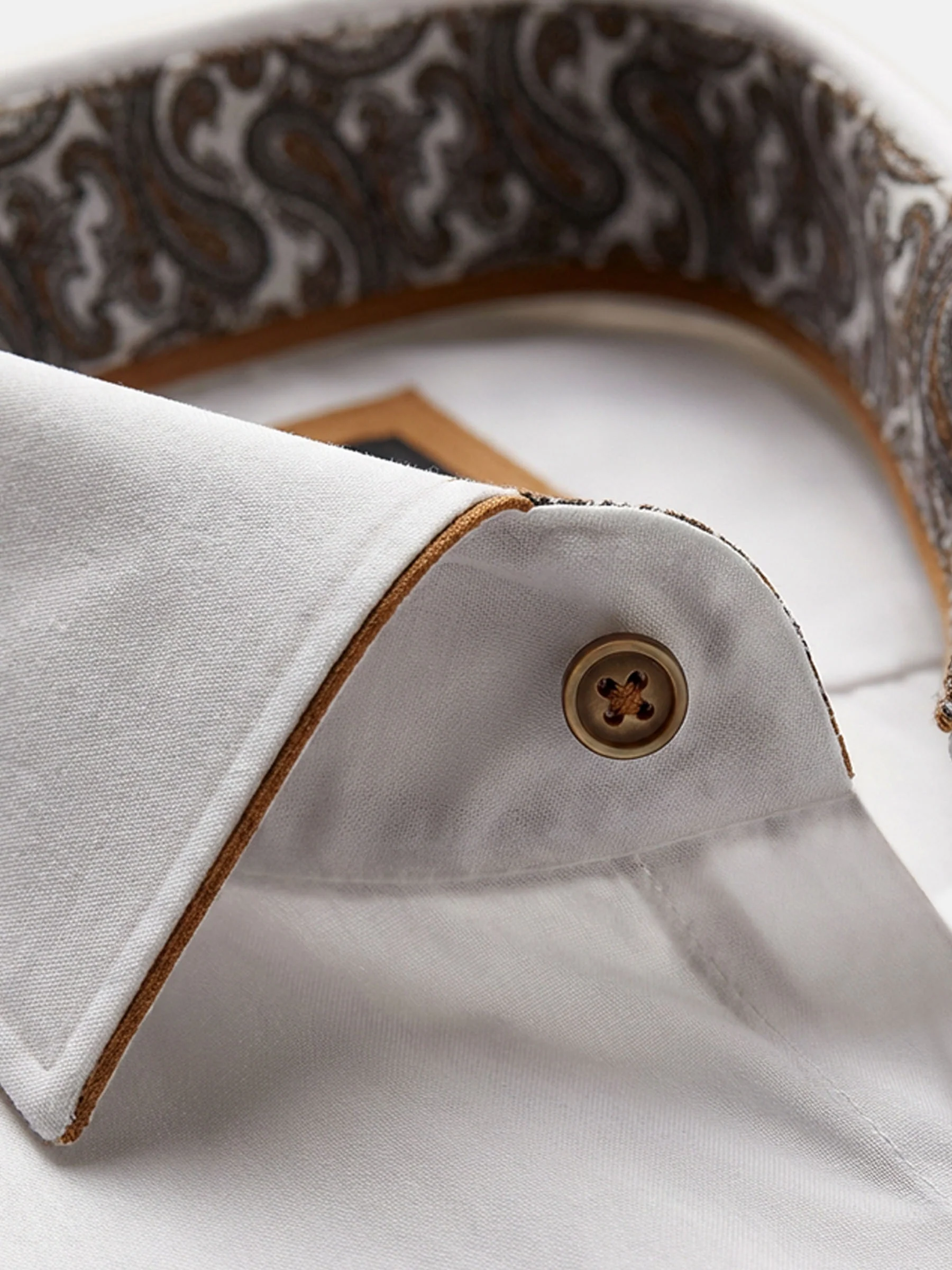 Het witte shirt van Crest - Image 5