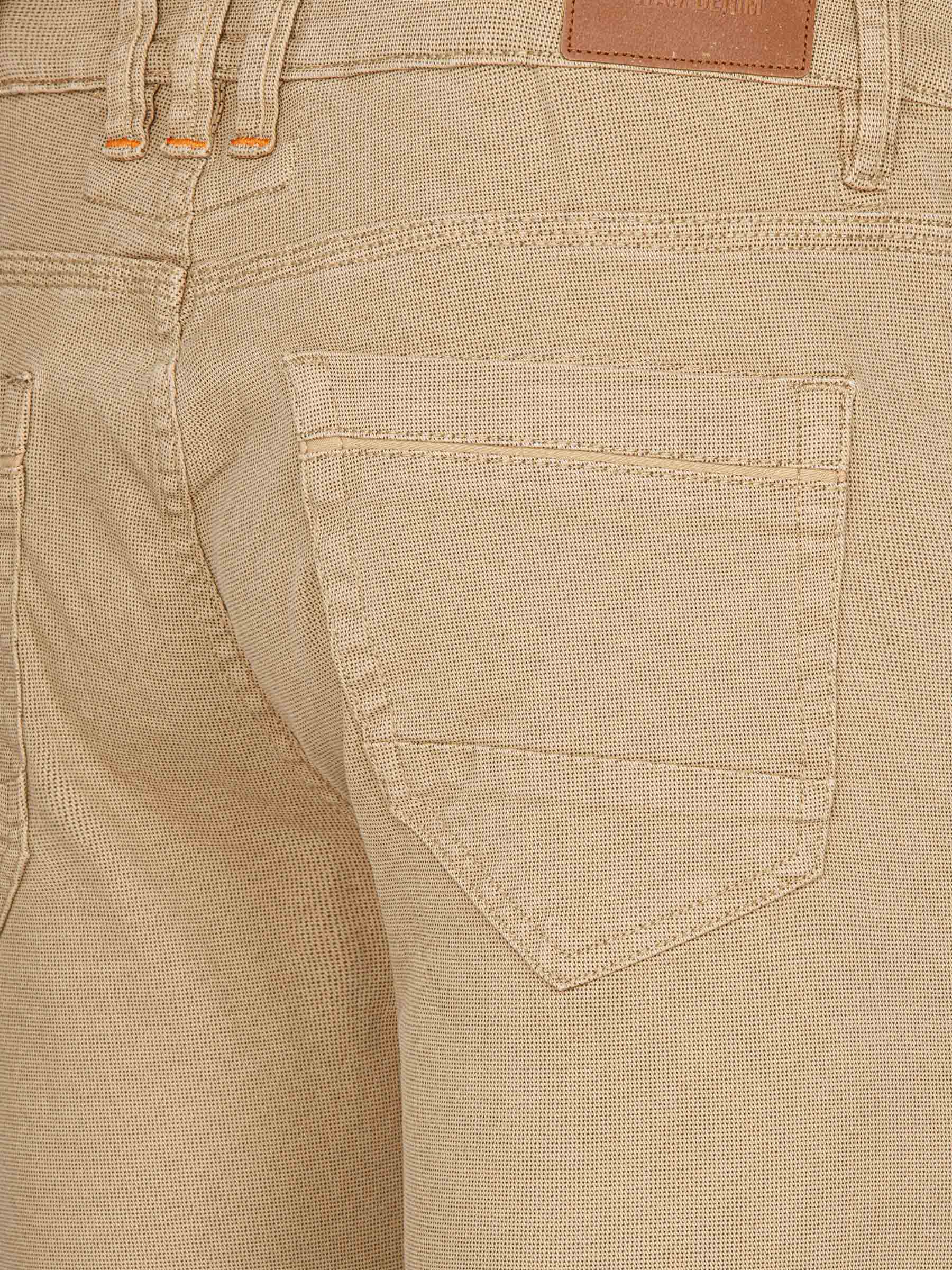 De beige jeans van Zayden - Image 3